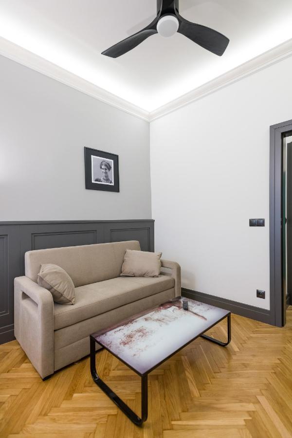 Luxury Apartment At The Main Square クラクフ エクステリア 写真
